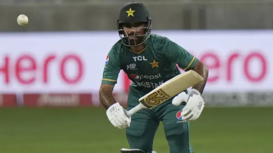 PCB Chief Criticizes Fakhar Zaman for Supporting Babar Azam on Social Media