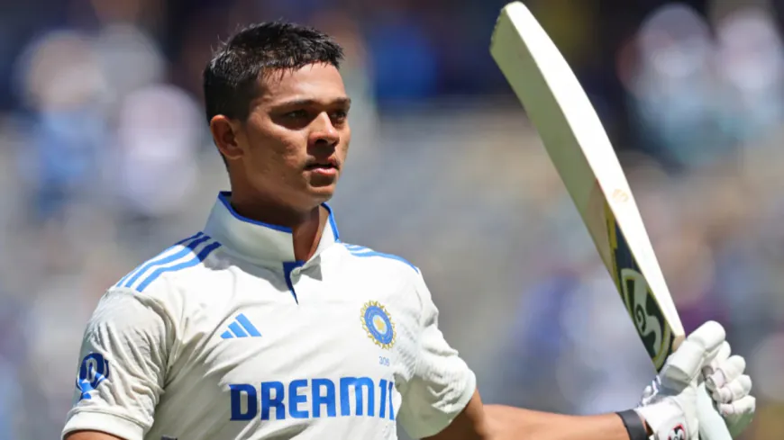 Yashasvi Jaiswal Chooses to Remain with Mumbai for Domestic Season